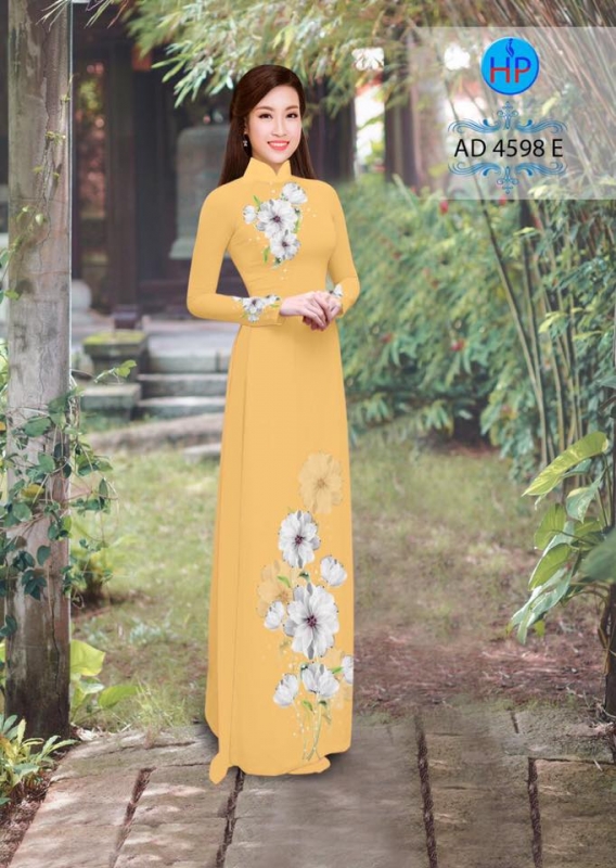Vải áo dài hoa trên dưới