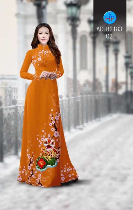 Vải áo dài tết lân và dưa hấu