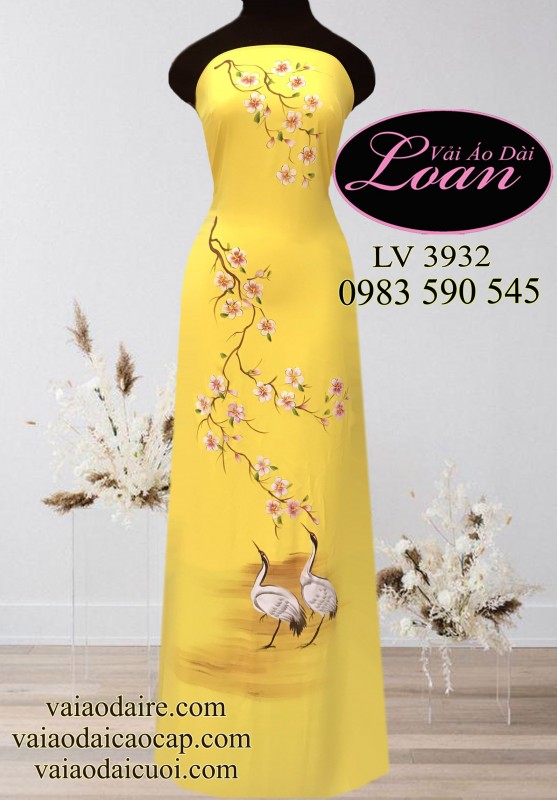 Vải áo dài vẽ chim Hạc