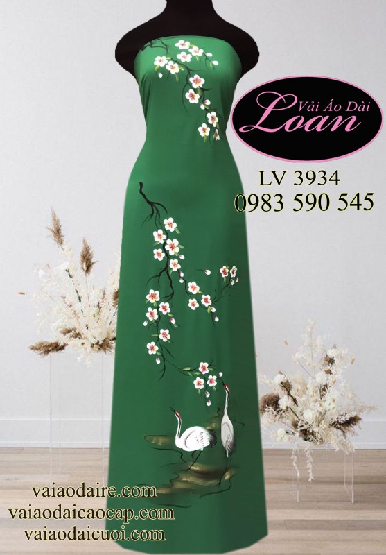 Vải áo dài vẽ chim Hạc