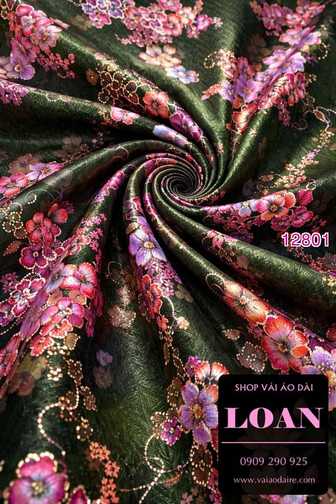 Vải áo dài gấm hoa viền kim tuyến