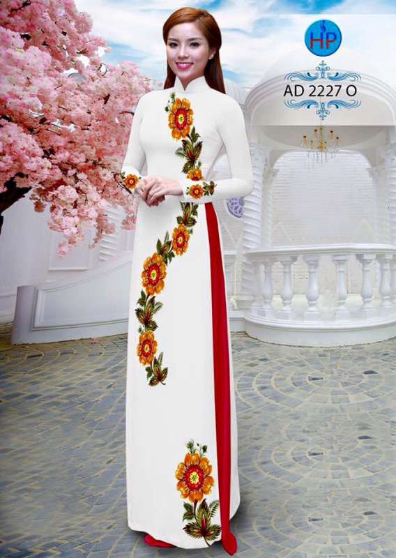 Vải áo dài hoa chạy dọc