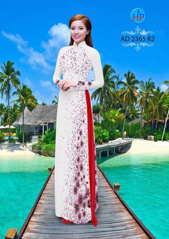 Vải áo dài hoa nhỏ chạy dọc