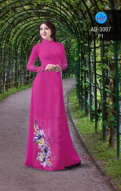 Áo dài bộ hoa nền mờ tà dưới