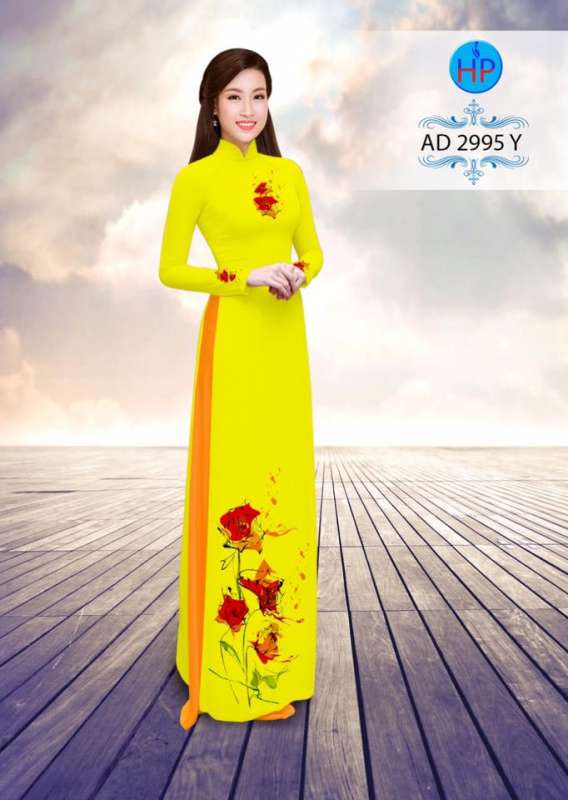 Vải áo dài hoa trên dưới