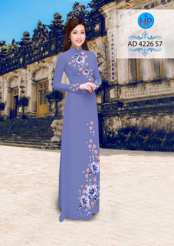 Vải áo dài hoa trên dưới