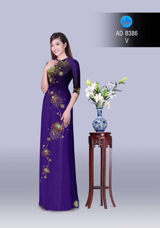Vải áo dài hoa văn lấp lánh