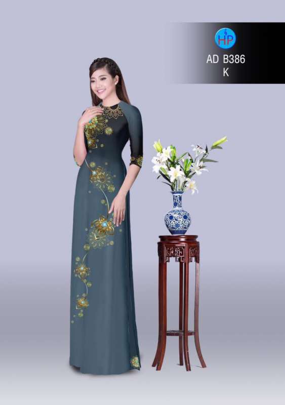 Vải áo dài hoa văn lấp lánh