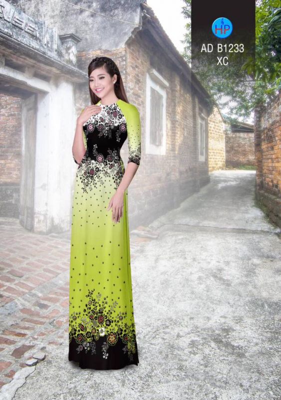 Vải áo dài hoa văn trên dưới