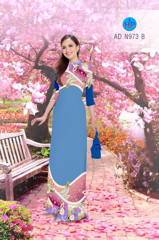 Vải áo dài hoa văn trên dưới