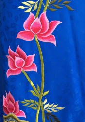 Vải áo dài tơ tằm thêu hoa sen