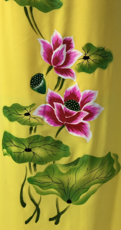 Vải áo dài vẽ hoa sen
