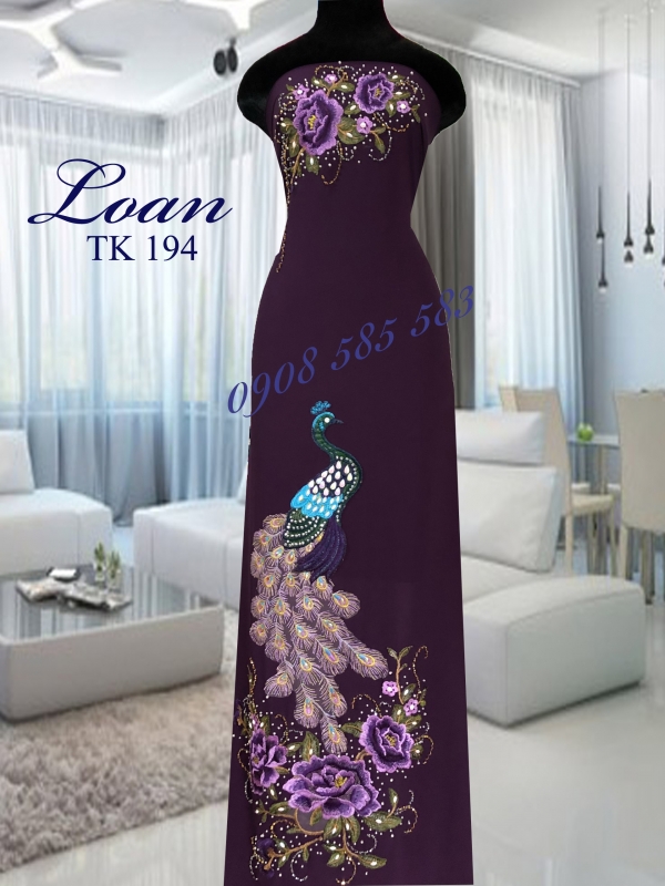 Vải áo dài kết đá chim công