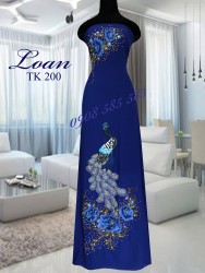 Vải áo dài kết đá chim công