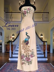 Vải áo dài kết đá chim công