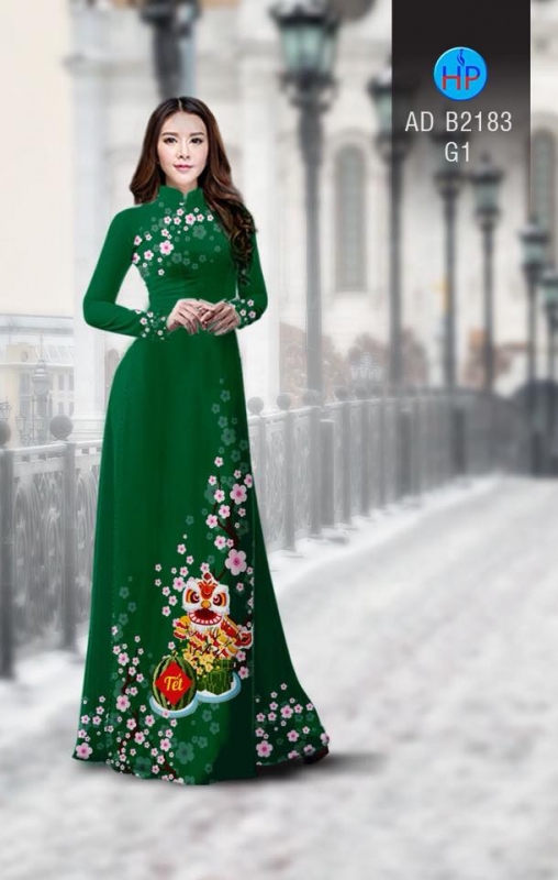 Vải áo dài tết lân và dưa hấu