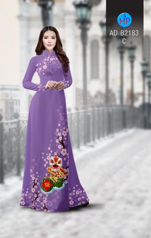 Vải áo dài tết lân và dưa hấu