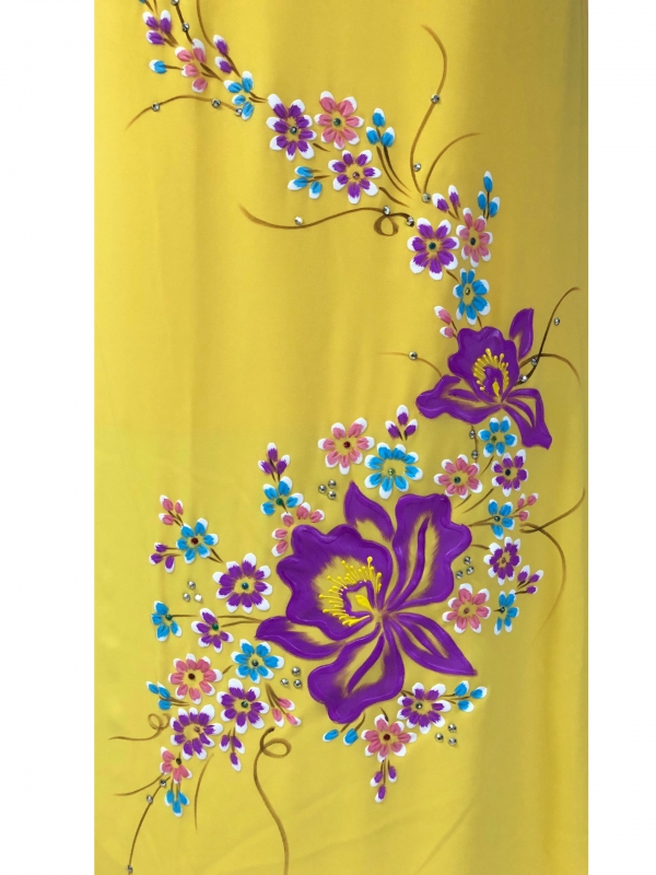 Vải áo dài vẽ hoa nổi