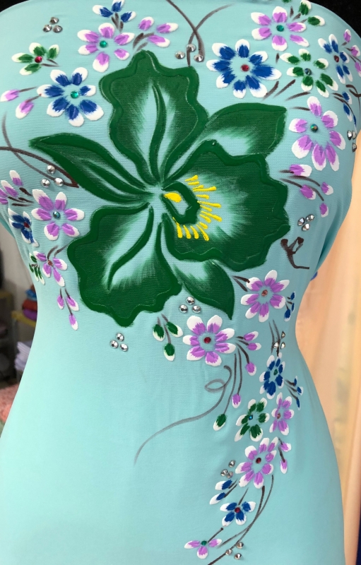 Vải áo dài vẽ hoa nổi