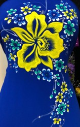 Vải áo dài vẽ hoa nổi