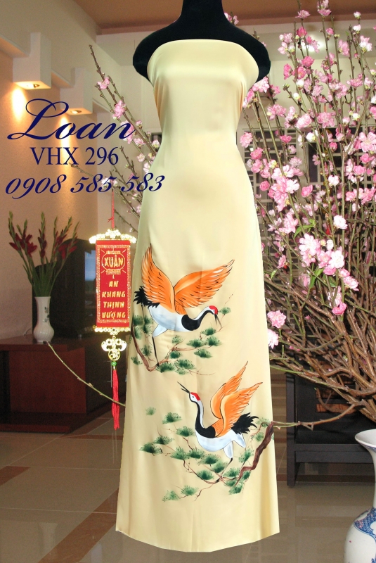 Vải áo dài vẽ chim Hạc