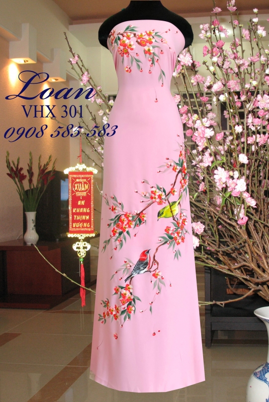 Vải áo dài vẽ hoa ngày Tết