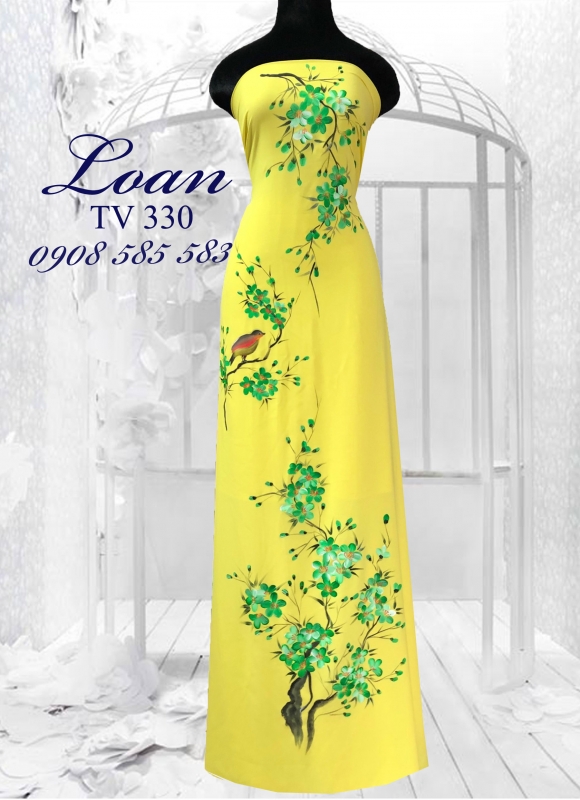 Áo dài vẽ cành hoa