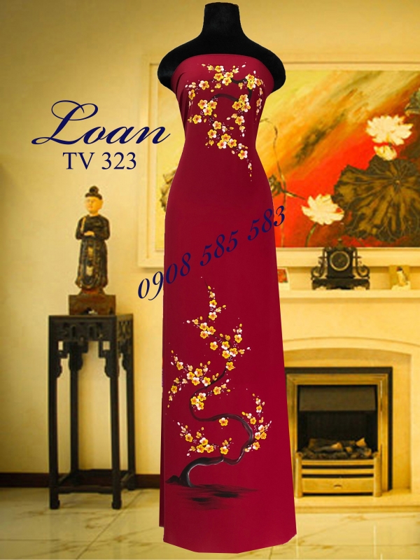 Áo dài vẽ hoa mai