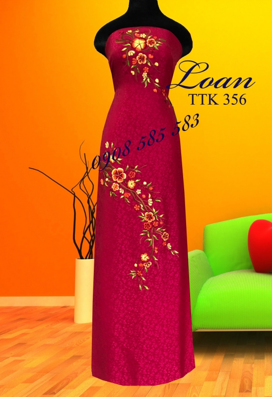 Áo dài tơ tằm thêu hoa