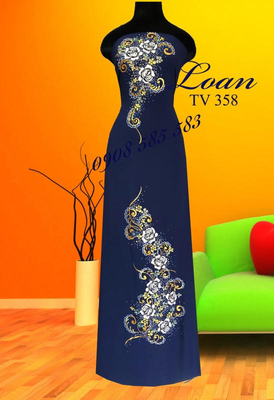 Áo dài vẽ hoa hồng