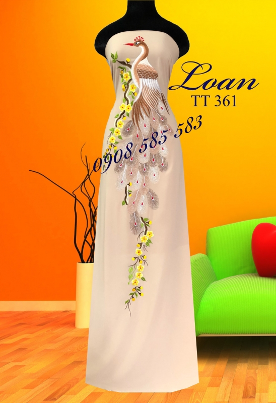 Áo dài thêu chim Công
