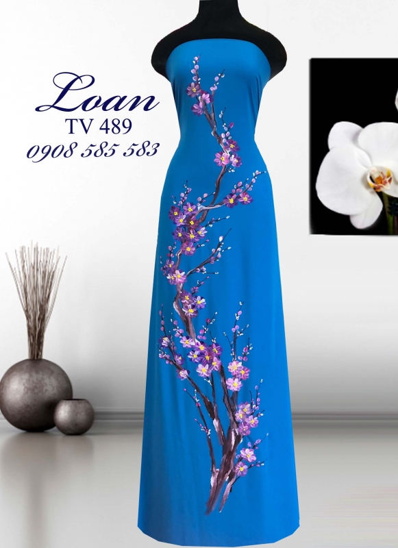 Vải áo dài vẽ cành Đào