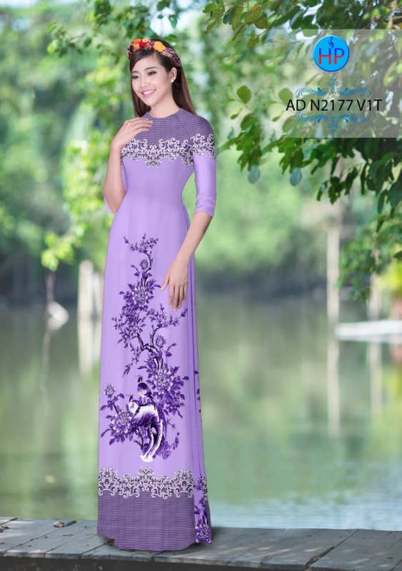 Vải áo dài hoa văn trên dưới