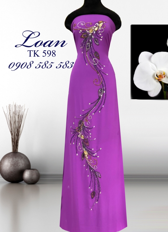 Vải áo dài kết đuôi Công