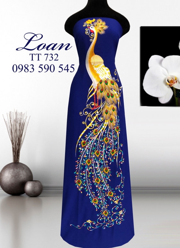 Vải áo dài thêu chim Công
