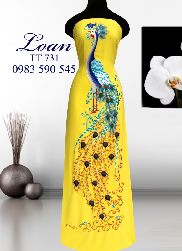 Vải áo dài thêu chim Công