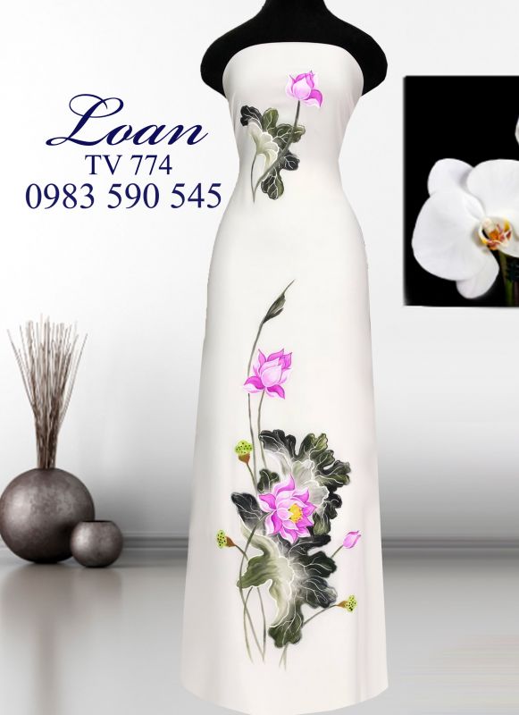 Vải áo dài hoa sen vẽ sơn mài