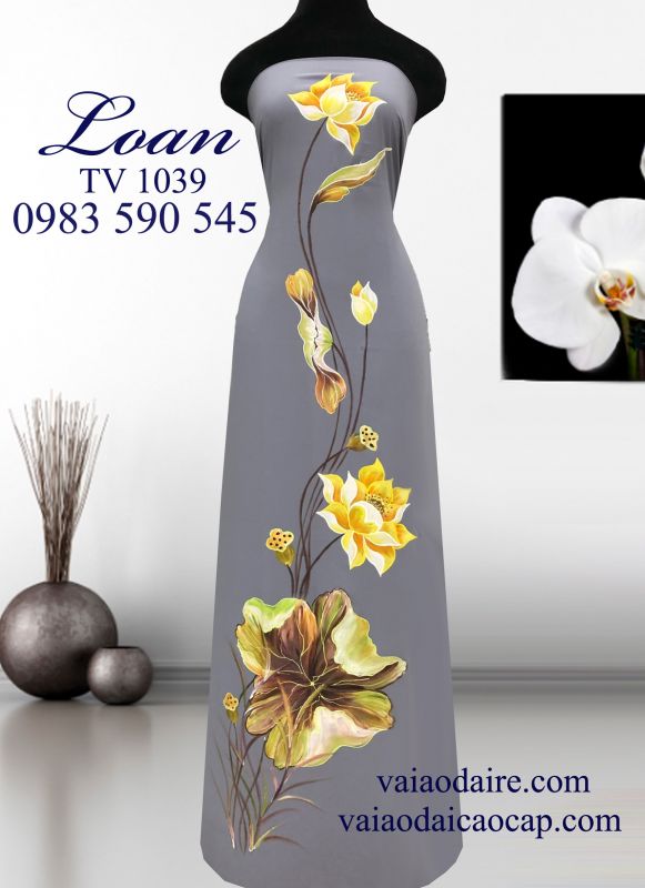Vải áo dài vẽ hoa sen