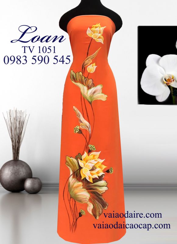 Vải áo dài vẽ hoa sen