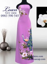 Vải áo dài vẽ chim Công