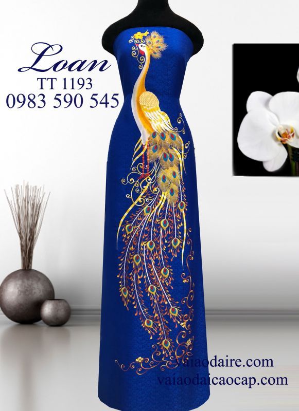 Vải áo dài tơ tằm thêu chim Công