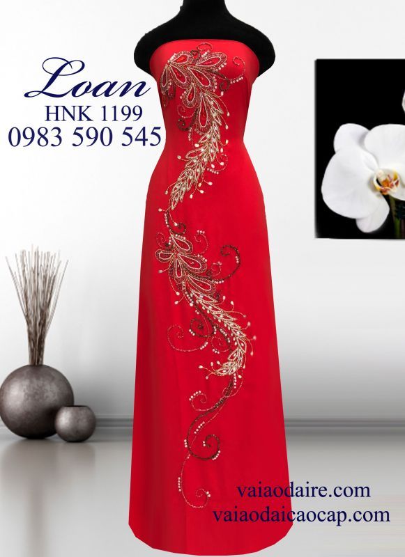 Vải áo dài Thái Tuấn kết đuôi Công