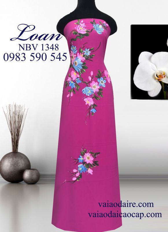 Vải áo dài Thái Tuấn vẽ hoa