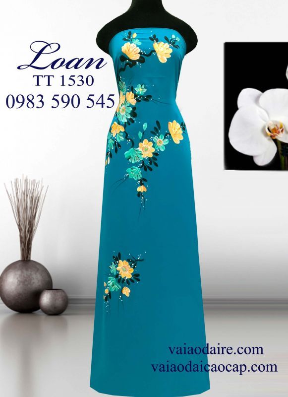 Vải áo dài Thái Tuấn vẽ hoa