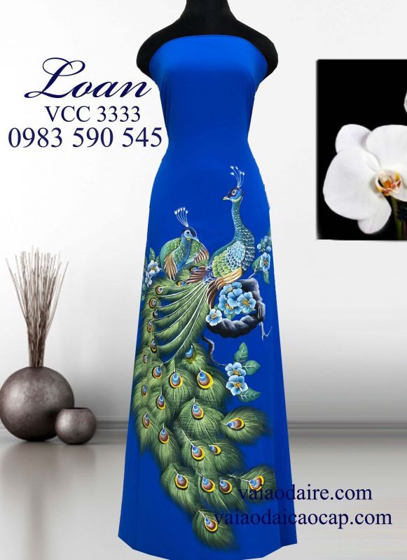 Vải áo dài Thái Tuấn vẽ chim Công