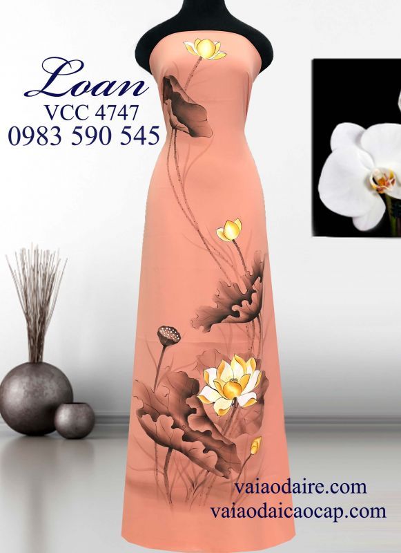 Vải áo dài Thái Tuấn vẽ hoa Sen