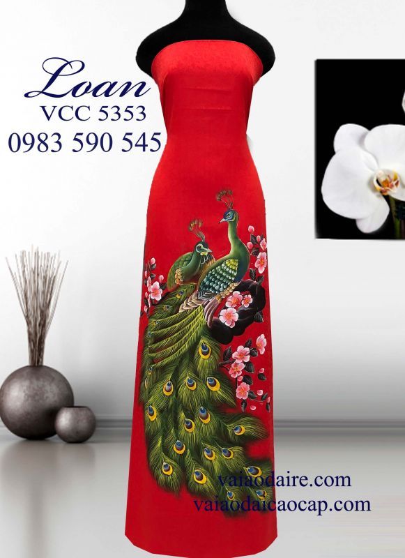 Vải áo dài vẽ chim công