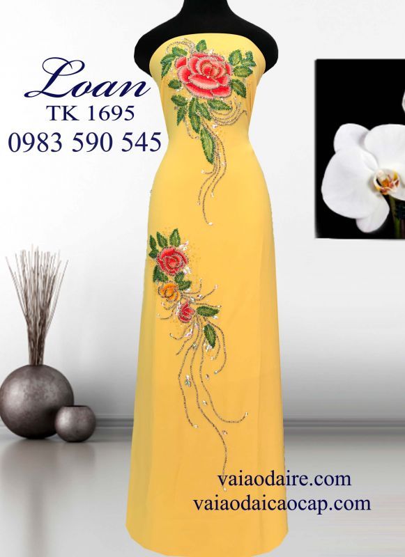 Vải áo dài hoa hồng kết hạt