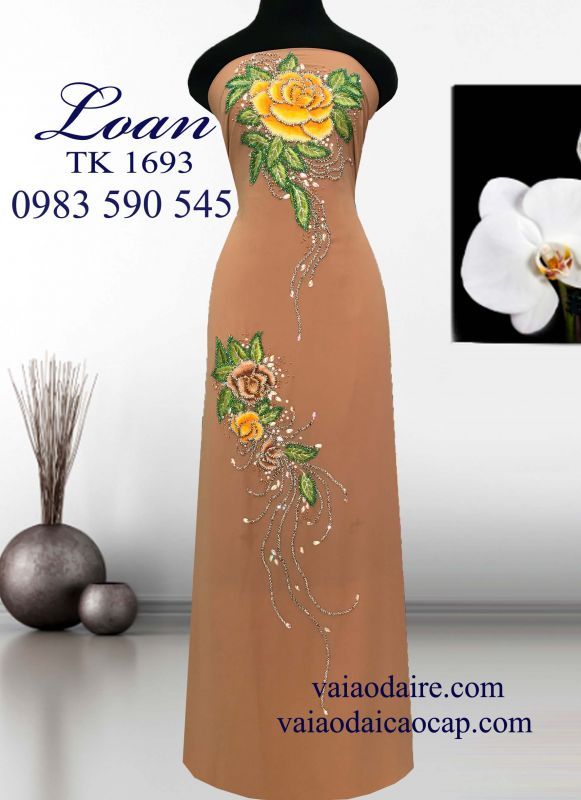 Vải áo dài hoa hồng kết hạt