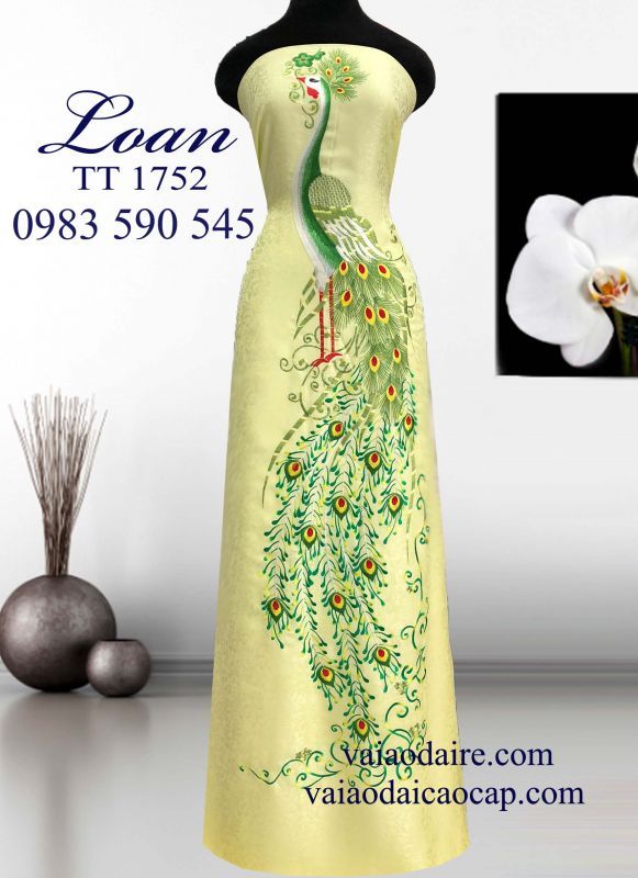 Vải tơ tằm thêu chim Công